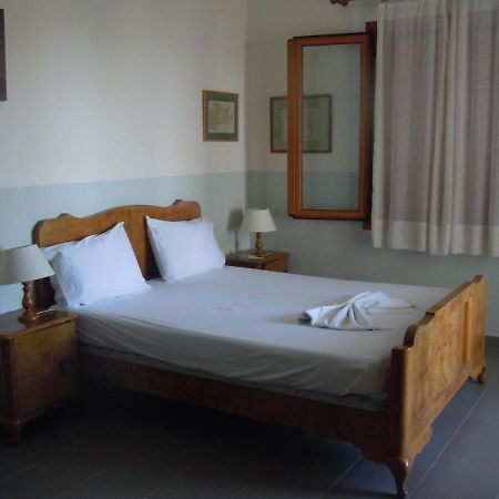 Villa Iguana Votsi Votsi  ภายนอก รูปภาพ